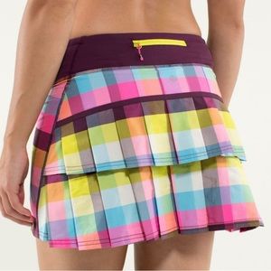 NWT: Lululemon size 6 Run pace-setter skirt